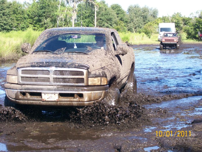 2011-Oct-01 HGR4X4 Cookout 119